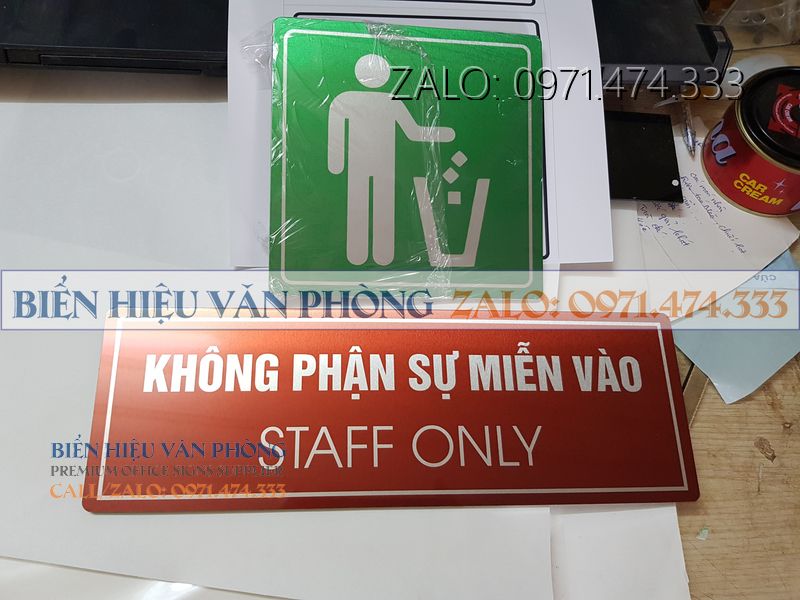 Biển khu vực nhân viên, Biển Staff Only, Bảng chỉ cho nhân viên