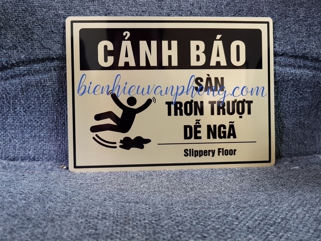 Biển cảnh báo sàn trơn, bảng chú ý trơn trượt