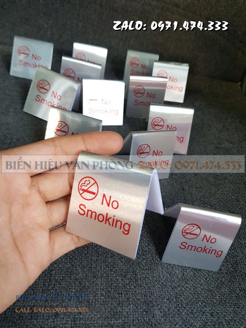 Biển Nosmoking tam giác