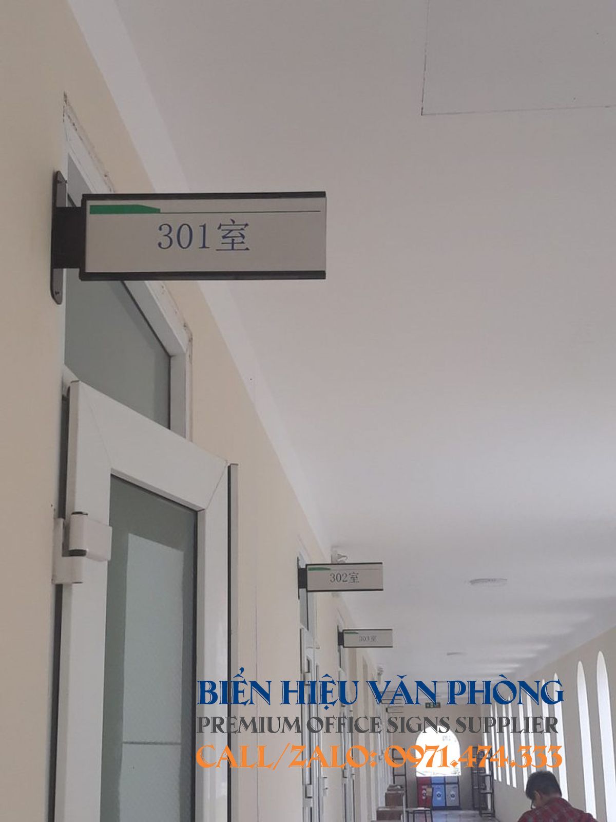biển vẫy tên phòng