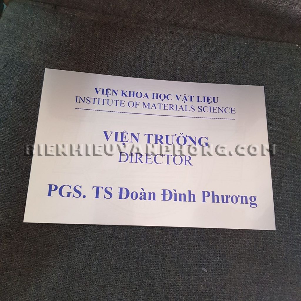 Biển tên phòng thay đổi mặt, Biển phòng thay nội dung