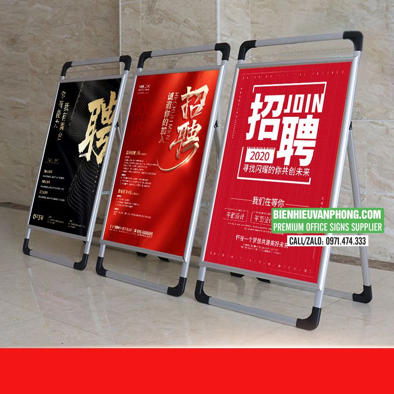 Kệ nhôm chữ A thay đổi nội dung dễ dàng với nắp bật.