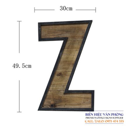 Chữ nổi trang trí khung thép mặt gỗ theo phong cách cổ điển