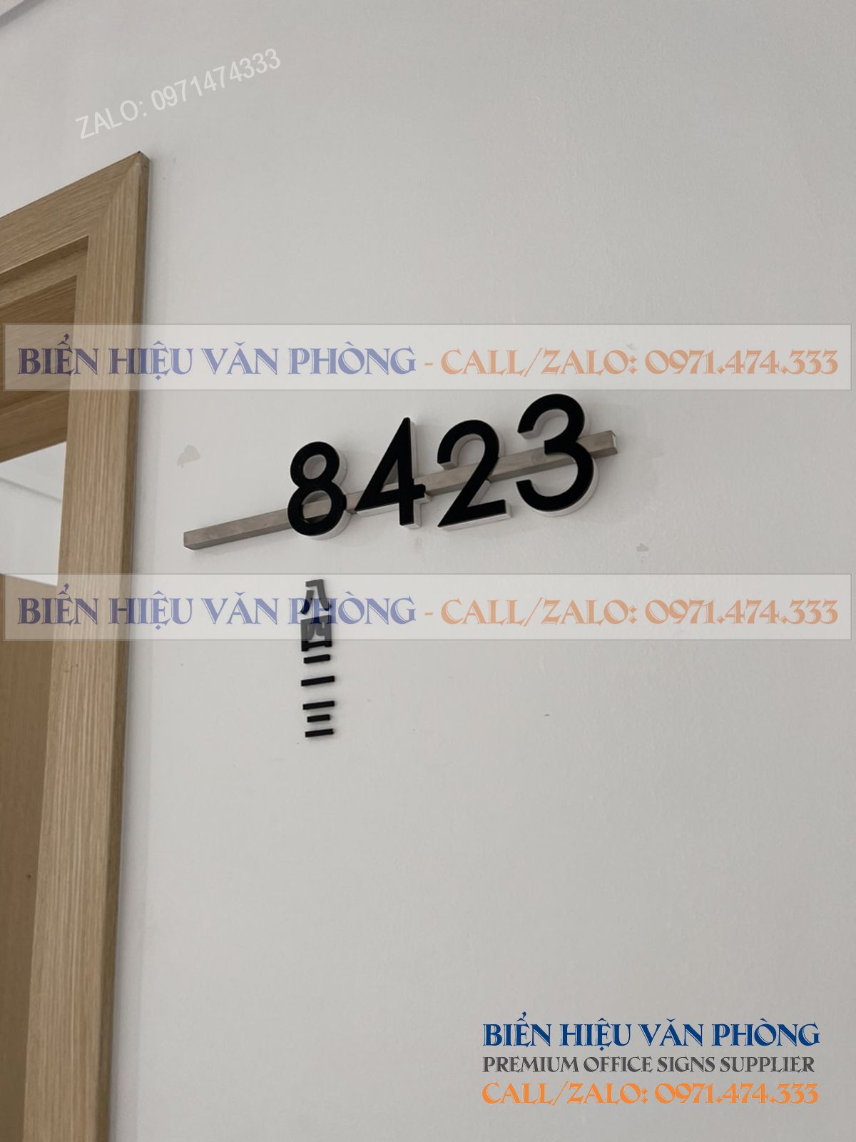 Biển số khách sạn gắn nổi