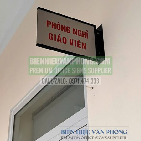 Biển tên lớp học, biển vẫy lớp học, biển lớp học hai mặt, biển tên lớp inox